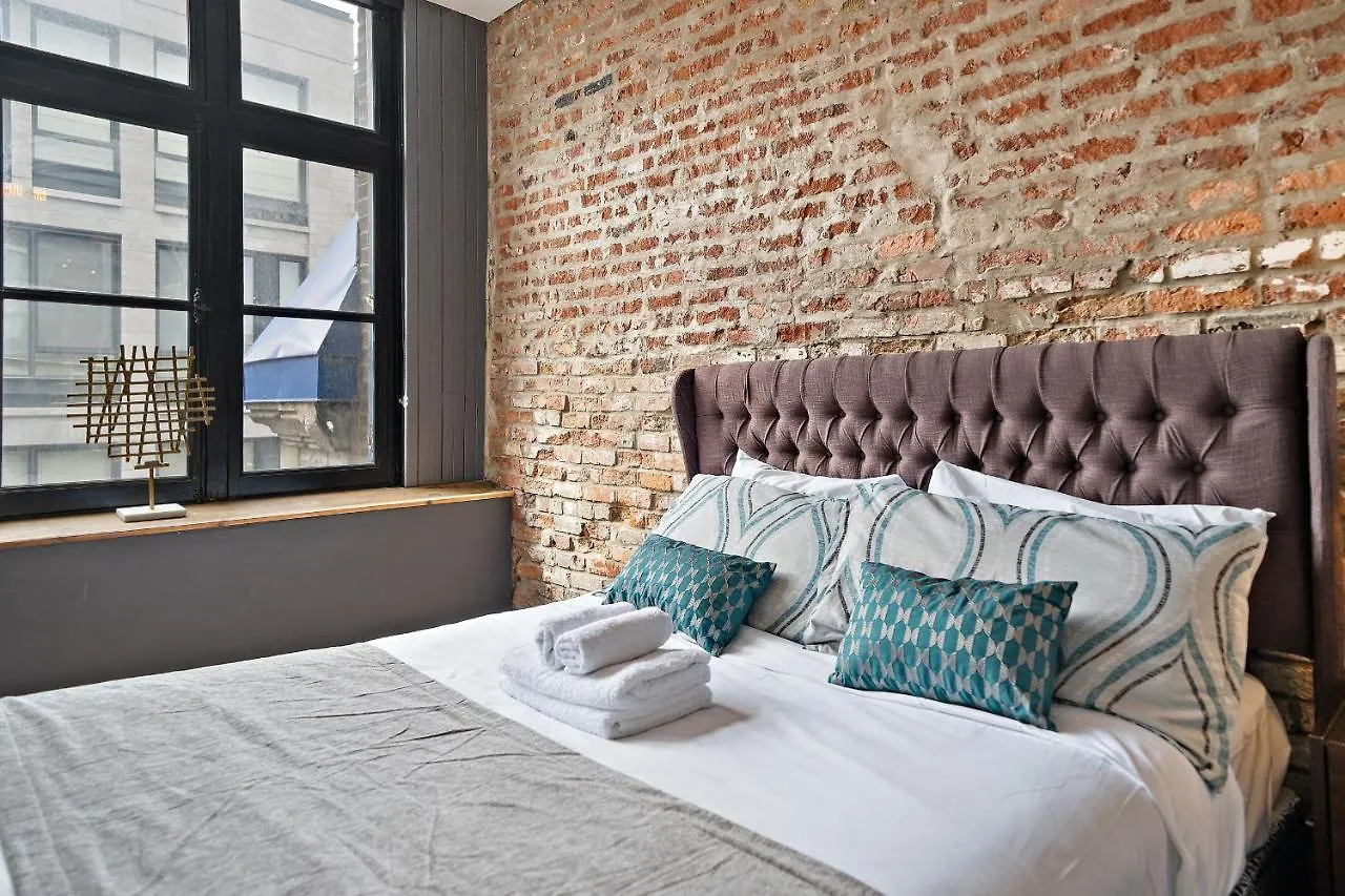 Le Moyen Aparthotel By Restavio Montreal Canada